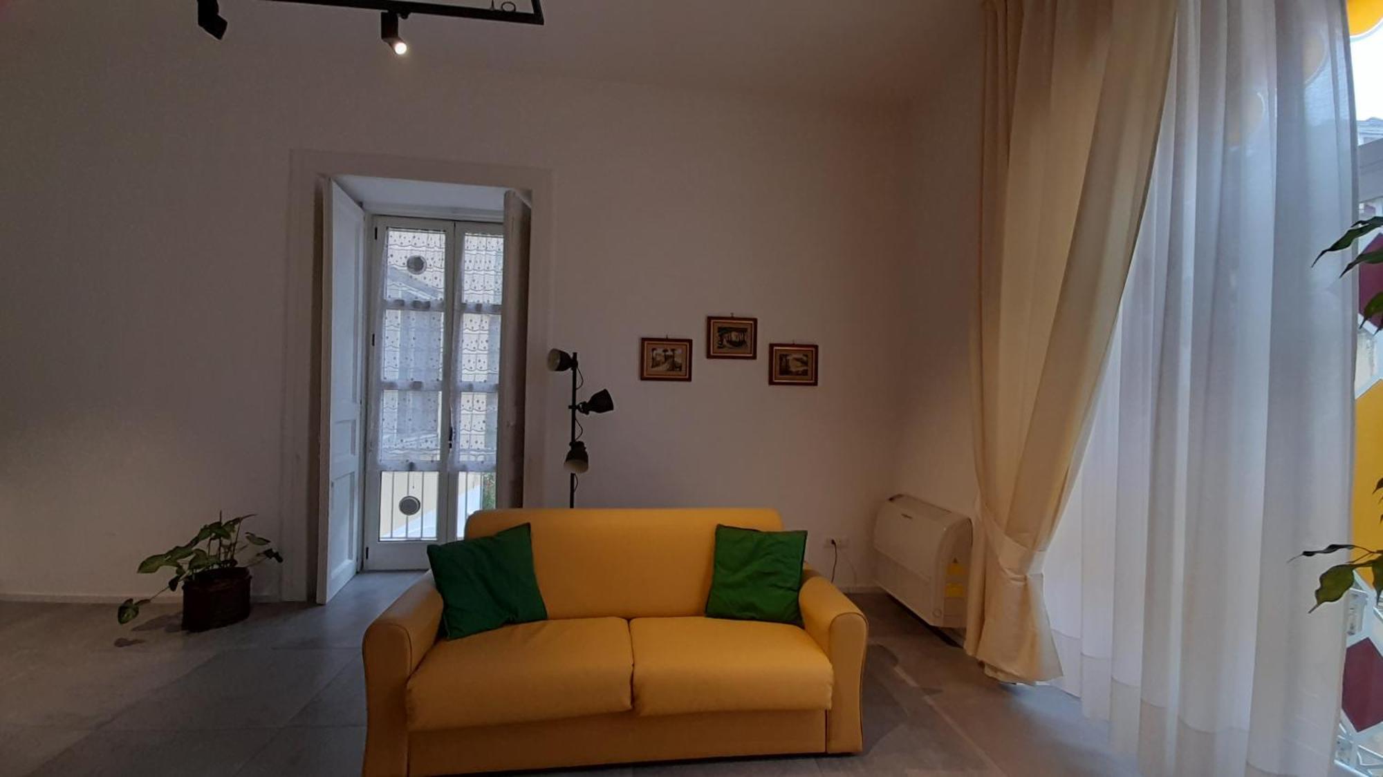 Nonna Vittoria Apartment ซาแลร์โน ภายนอก รูปภาพ