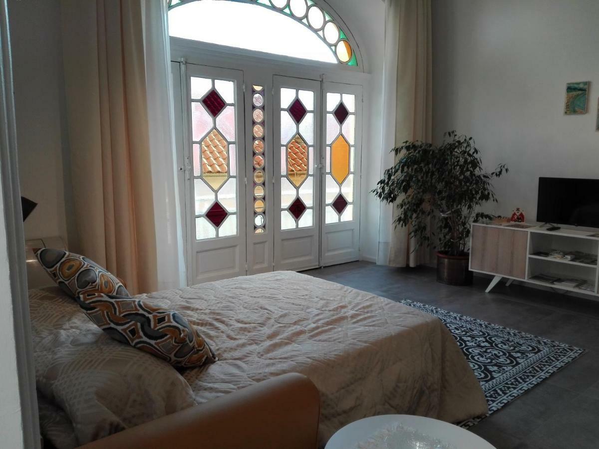 Nonna Vittoria Apartment ซาแลร์โน ภายนอก รูปภาพ