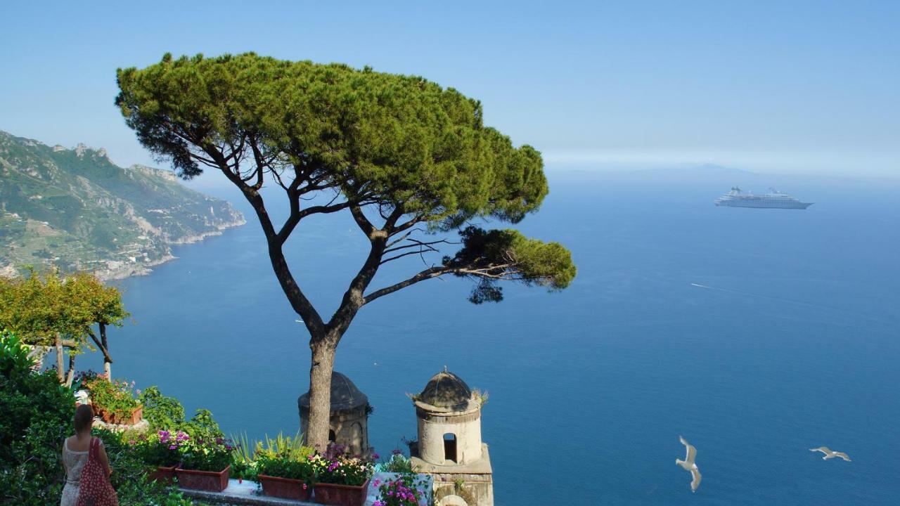 Nonna Vittoria Apartment ซาแลร์โน ภายนอก รูปภาพ
