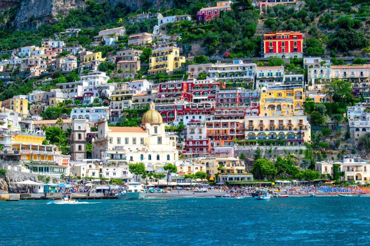 Nonna Vittoria Apartment ซาแลร์โน ภายนอก รูปภาพ