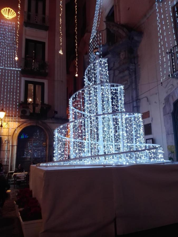 Nonna Vittoria Apartment ซาแลร์โน ภายนอก รูปภาพ