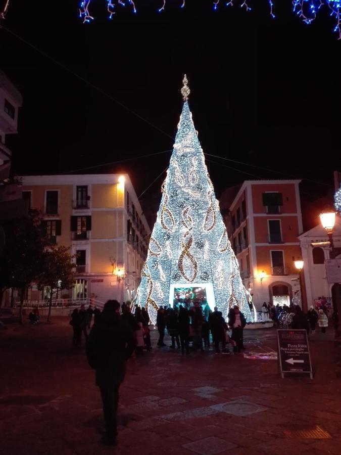Nonna Vittoria Apartment ซาแลร์โน ภายนอก รูปภาพ