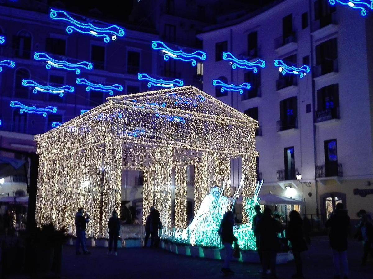 Nonna Vittoria Apartment ซาแลร์โน ภายนอก รูปภาพ